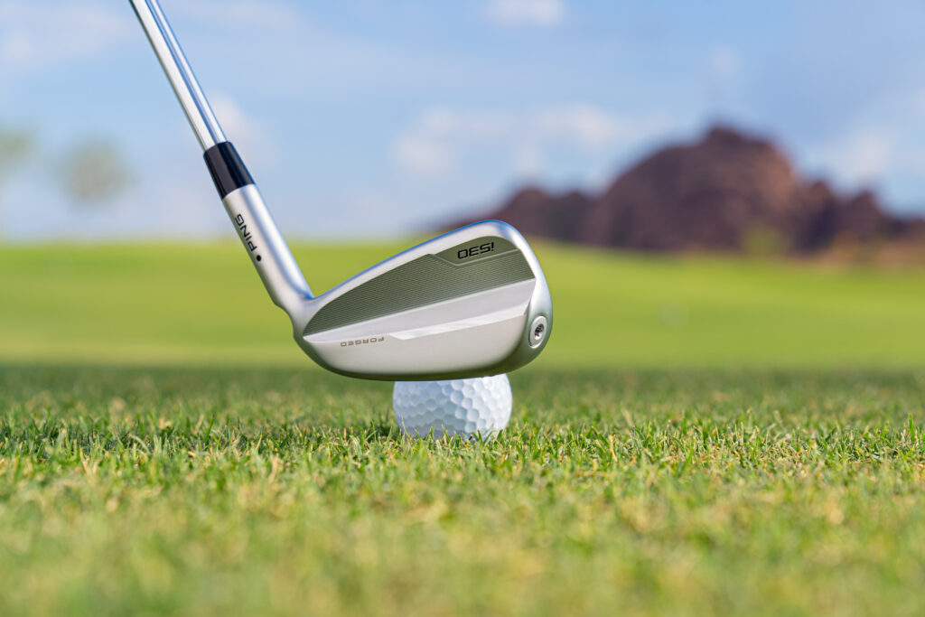 New blade-style i530 iron delivers distance with stopping power