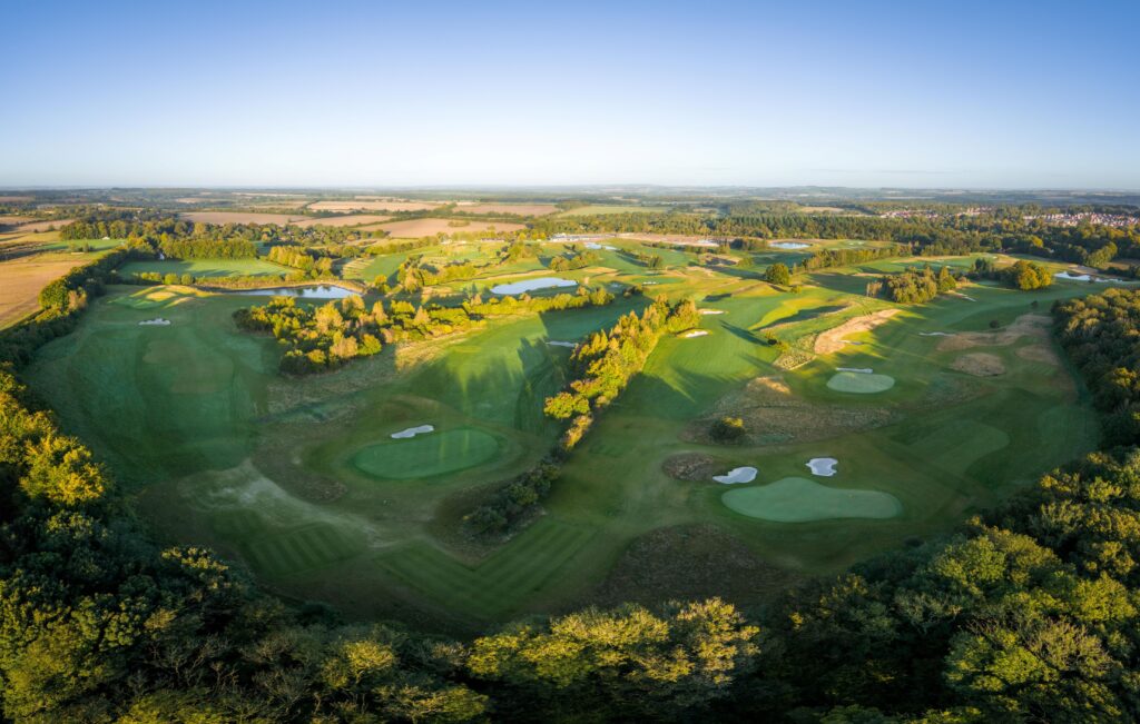 Newly redeveloped venue invites businesses to join the golf club community with exclusive privileges and access to the acclaimed new course