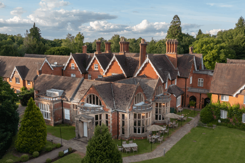 Basingstoke Golf Club and Audleys Wood Hotel Form New Reciprocal Partnership James Webb, General Manager for Audleys Wood Hotel comments: “This partnership brings together two Hampshire businesses united by a shared passion for delivering exceptional leisure experiences. What excites me most is the opportunity to connect the heritage and character of our Grade-II listed country house with the forward-thinking vision of modern championship golf.”