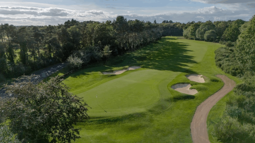 Men's Senior Amateur Champion Bryan Hoops, who shot 10-under-par for four rounds, including a blistering final round of six-under-par 66, said: "Frilford Heath has been a fantastic venue for these championships. The course conditioning was exceptional, and the greens were among the best I've played all year."