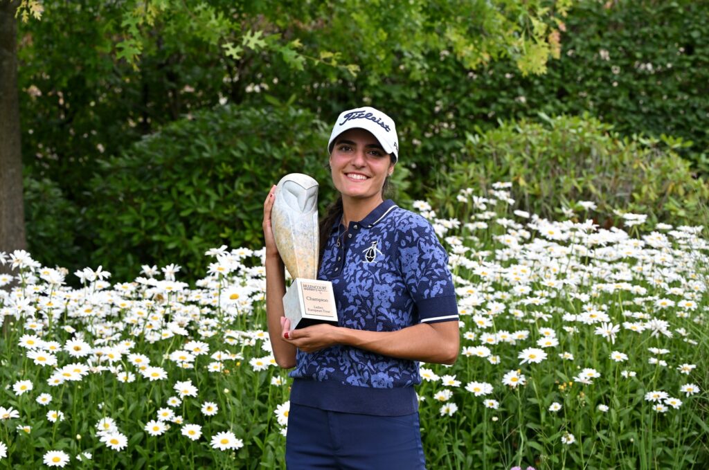 Original Penguin® Congratulates Brand Ambassador Carolina Chacarra on Her Maiden Ladies European Tour Victory “The day went great and I’m so happy,” said Chacarra. “No bogeys, some nice birdies, everything was great. My caddie talked about it at the beginning of the round about sticking to my process. We gave ourselves lots of chances on the back-nine.”